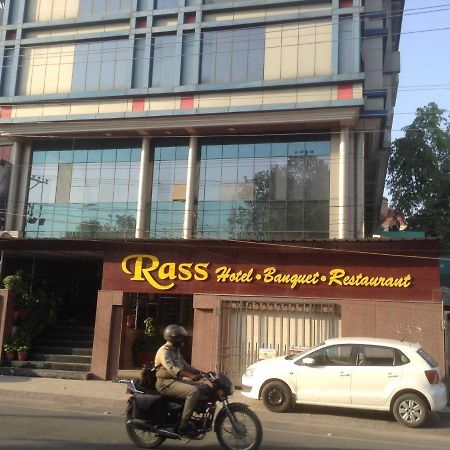 Rass Hotel Kanpur Exterior photo